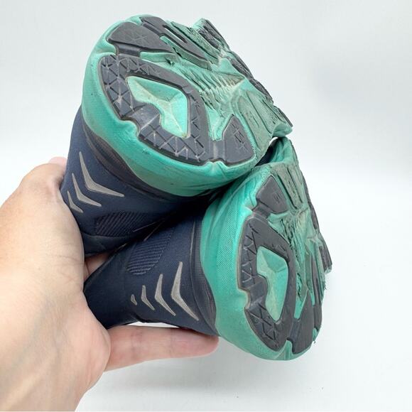 HOKA Clifton 8 Running Shoe In Outer Space Atlantis Size 7.5B Outdoor Athletic - Picture 11 of 13